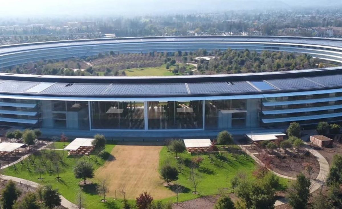 photo of Apple tightens up its COVID-19 testing requirements for employees image